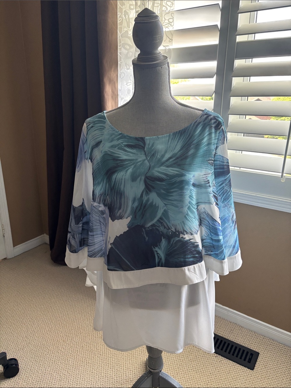 Vecceli Italy White Blouse with Blue Green Floral Print
